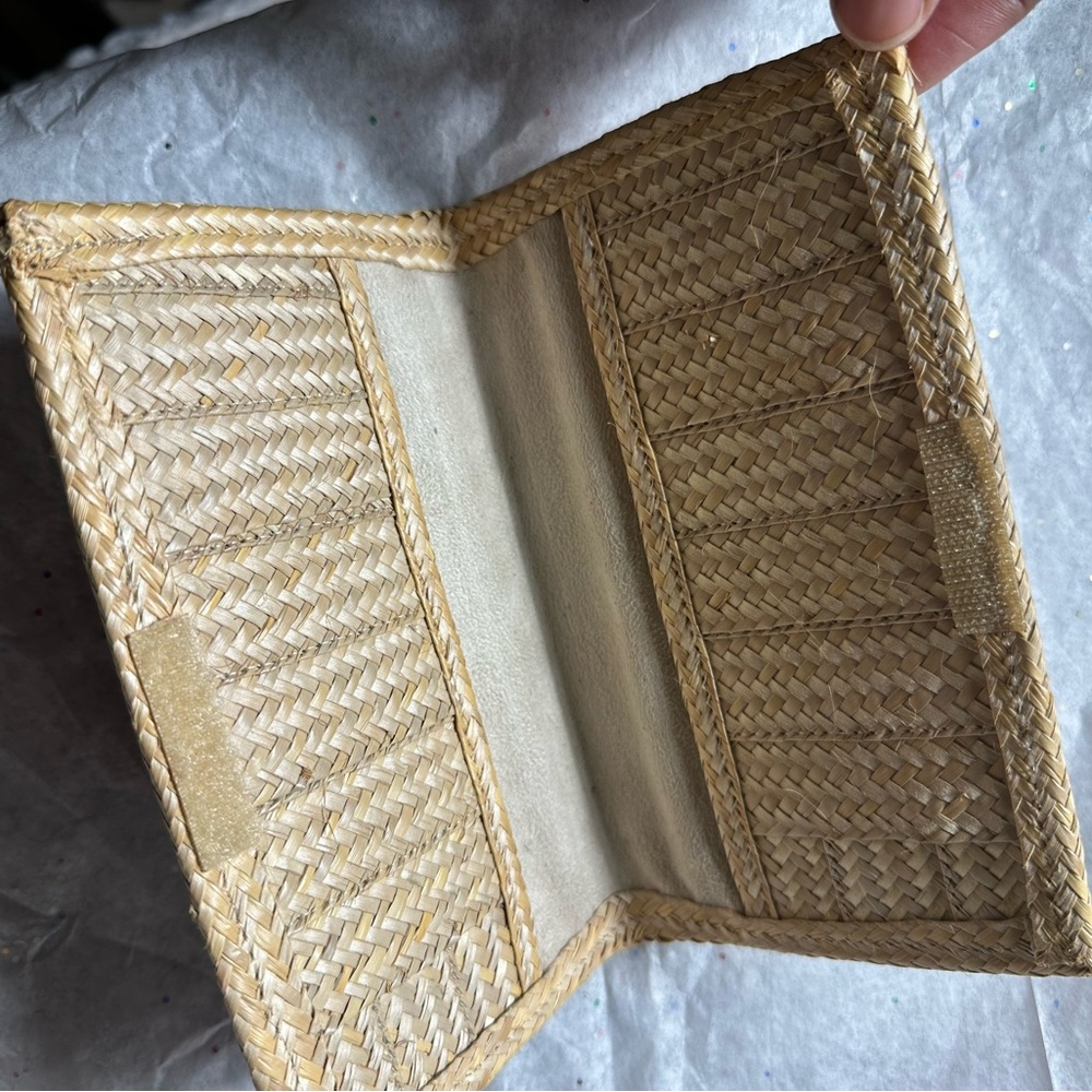 Harl‎ Taylor vintage and luxury line of handcrafted straw and sisal clutch